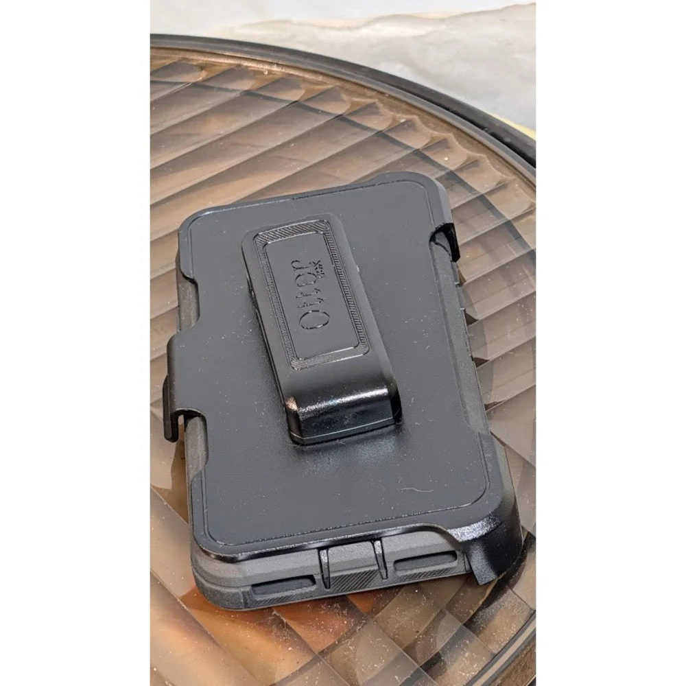 OtterBox Defender Case iPhone SE 8 7 Black New Open Box Rugged Holster Clip